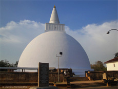 Mirisawetiya stupa