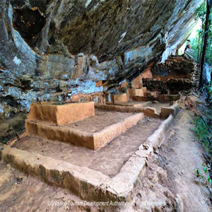 Habuthala Viharaya or Tharulengala Monastery